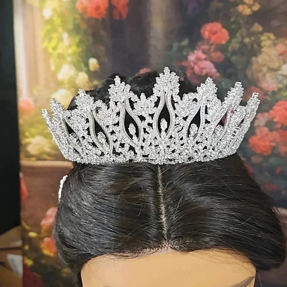 Morning Sunshine is a unique 7pc. one-of-a-kind  Bridal Tiara Ensemble - Picture 6 of 10